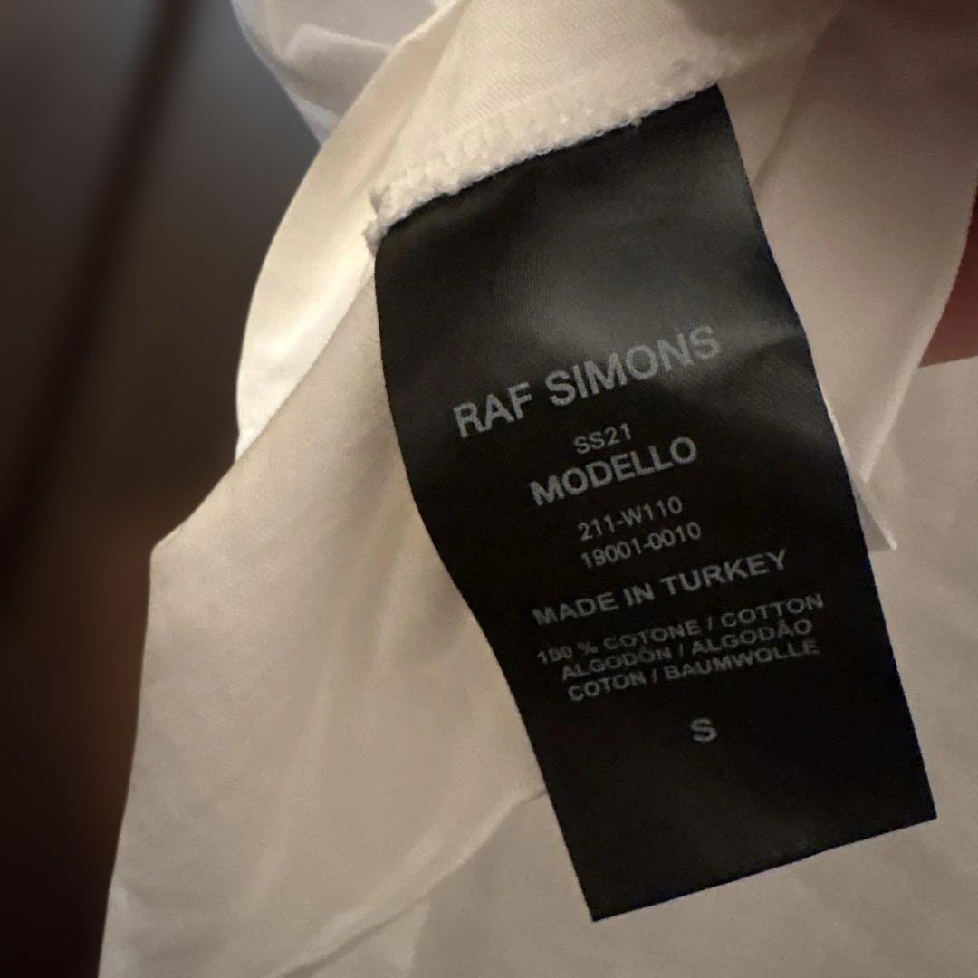 RAF SIMONS（ラフシモンズ）グラフィックTシャツ