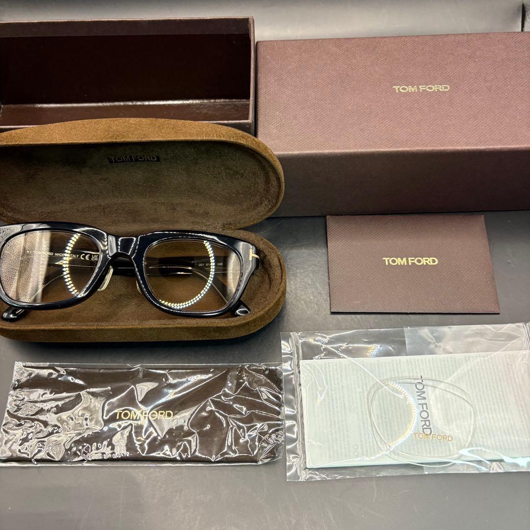 【美品】 TOM FORD TF5178F サングラス 黒縁 ブラウン レンズ
