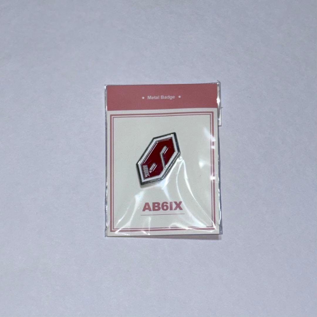 AB6IX B:COMPLETE サイン入りアルバム　バッチ付き
