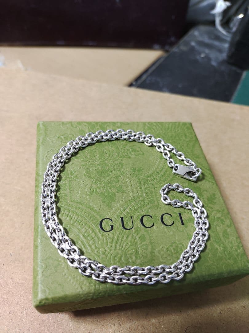 ほぼ未使用 GUCCI グッチ シルバー925チェーンネックレス 高級感あり