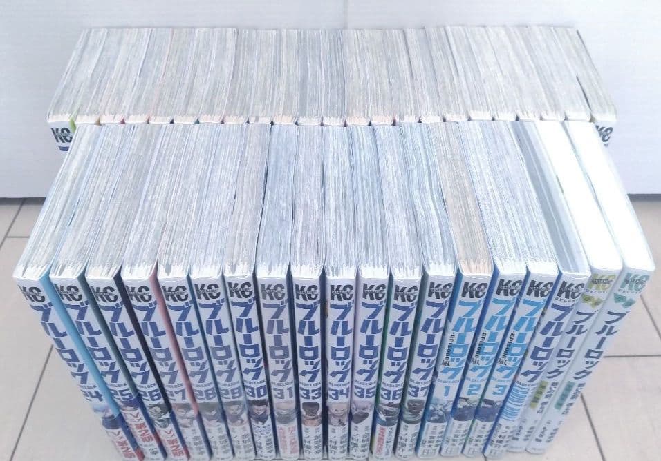 ブルーロック 1巻〜37巻 全巻＋関連本6冊 合計43冊セット