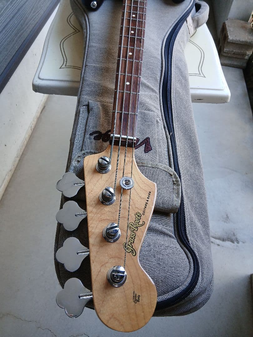 GrassRoots Jazz Bass LEFTY(サウスポー用)ケース付き