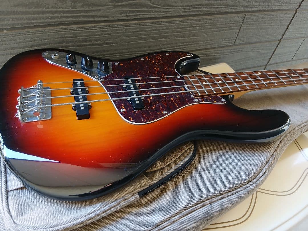 GrassRoots Jazz Bass LEFTY(サウスポー用)ケース付き