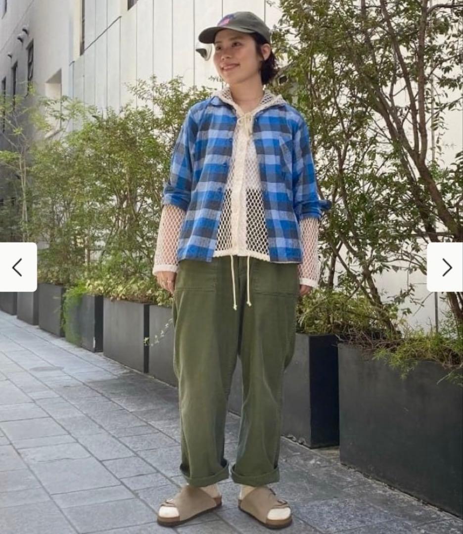 ビームスボーイ　メッシュフーディー　アイボリー