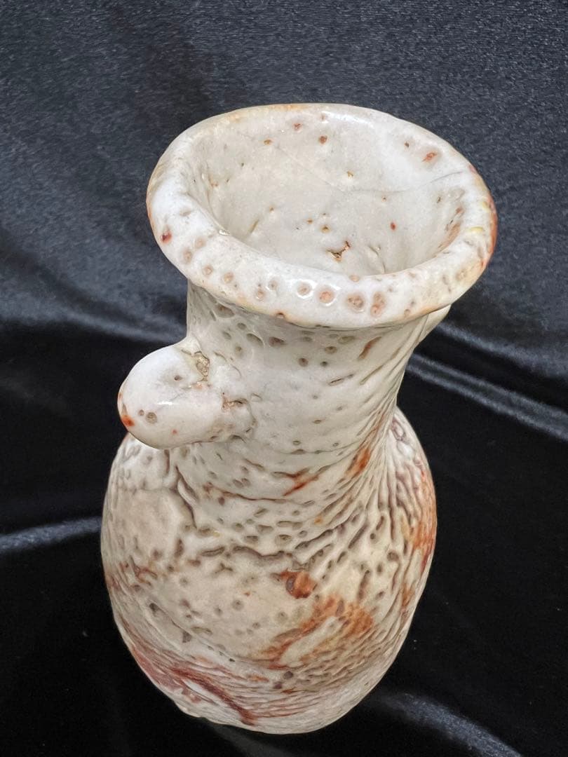 希少品　安藤日出武　耳付き仙山窯　高さ１９cm 　志野焼き物志野焼高さ410mm