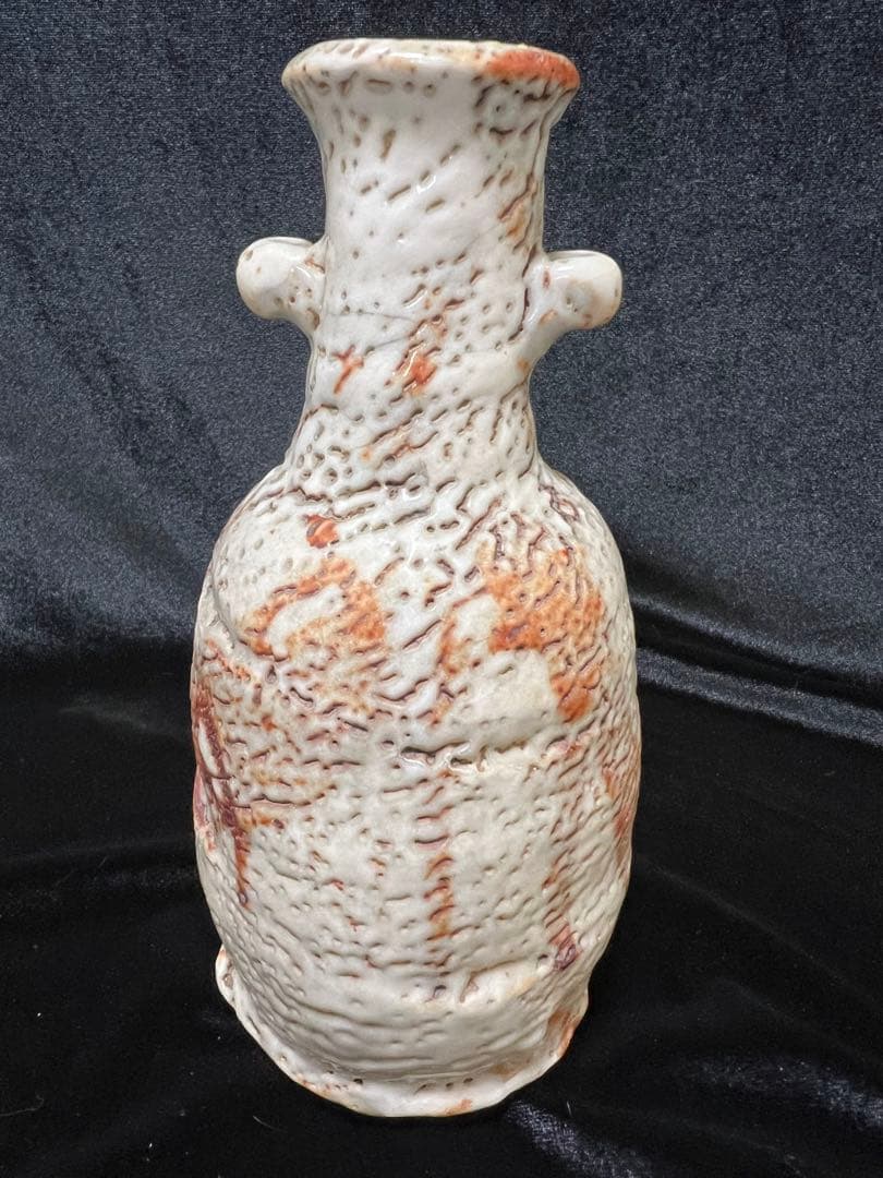 希少品　安藤日出武　耳付き仙山窯　高さ１９cm 　志野焼き物志野焼高さ410mm