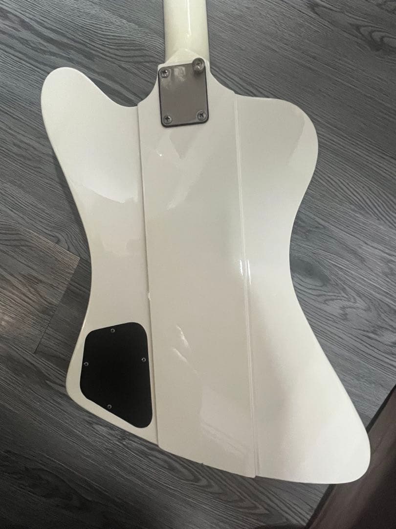 Epiphone by Gibson Thunderbird サンダーバード