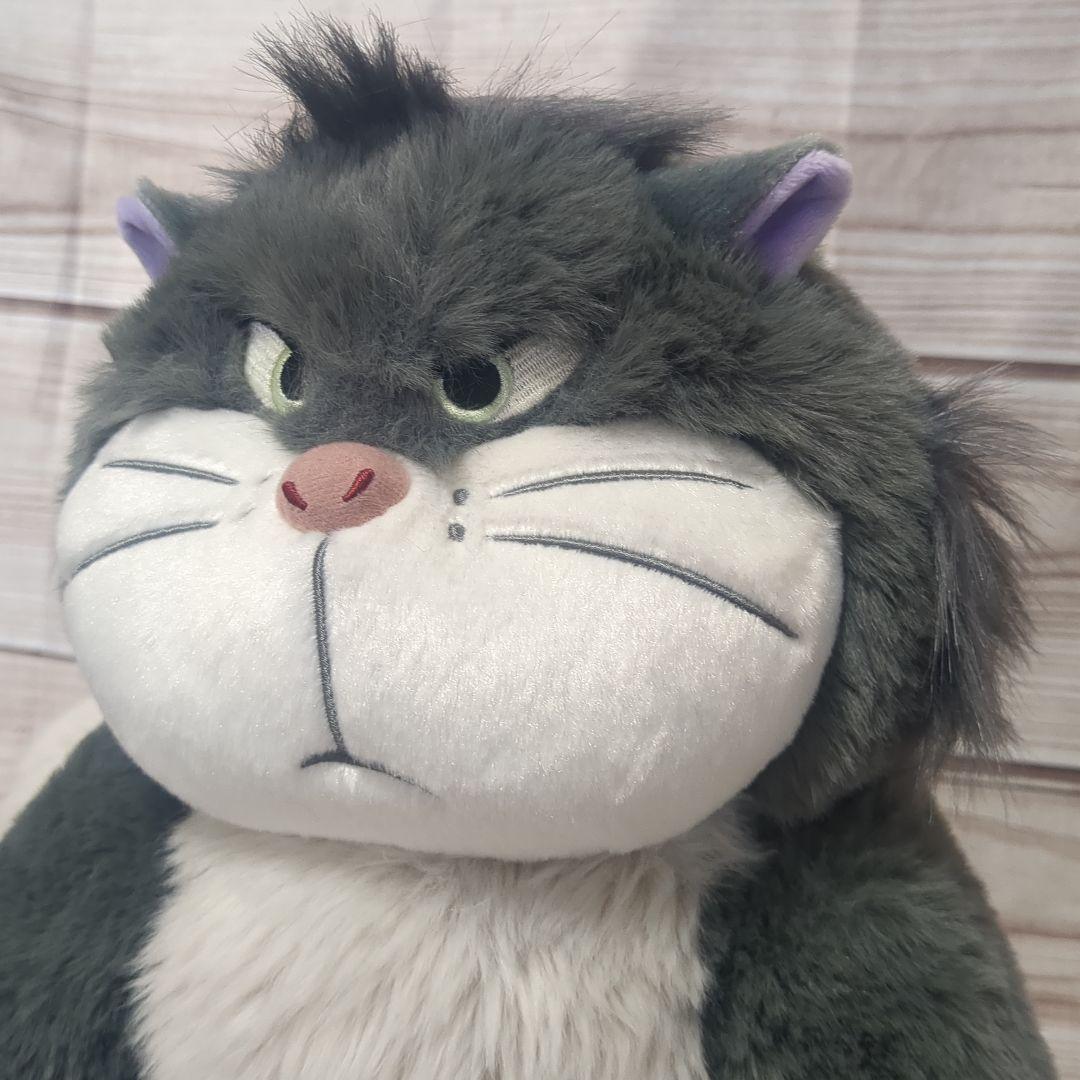 ディズニーストア　ルシファー　ぬいぐるみ 新品