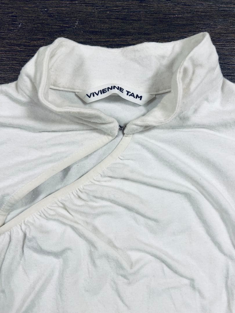 VIVIENNE TAM 花柄刺繍 Tシャツ　ヴィヴィアンタム　チャイナ