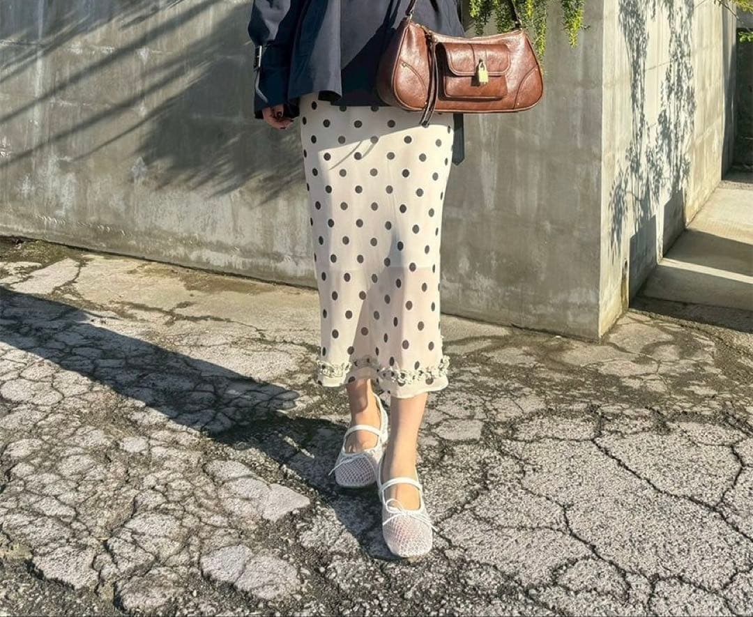 ドット柄シフォンロングスカート
