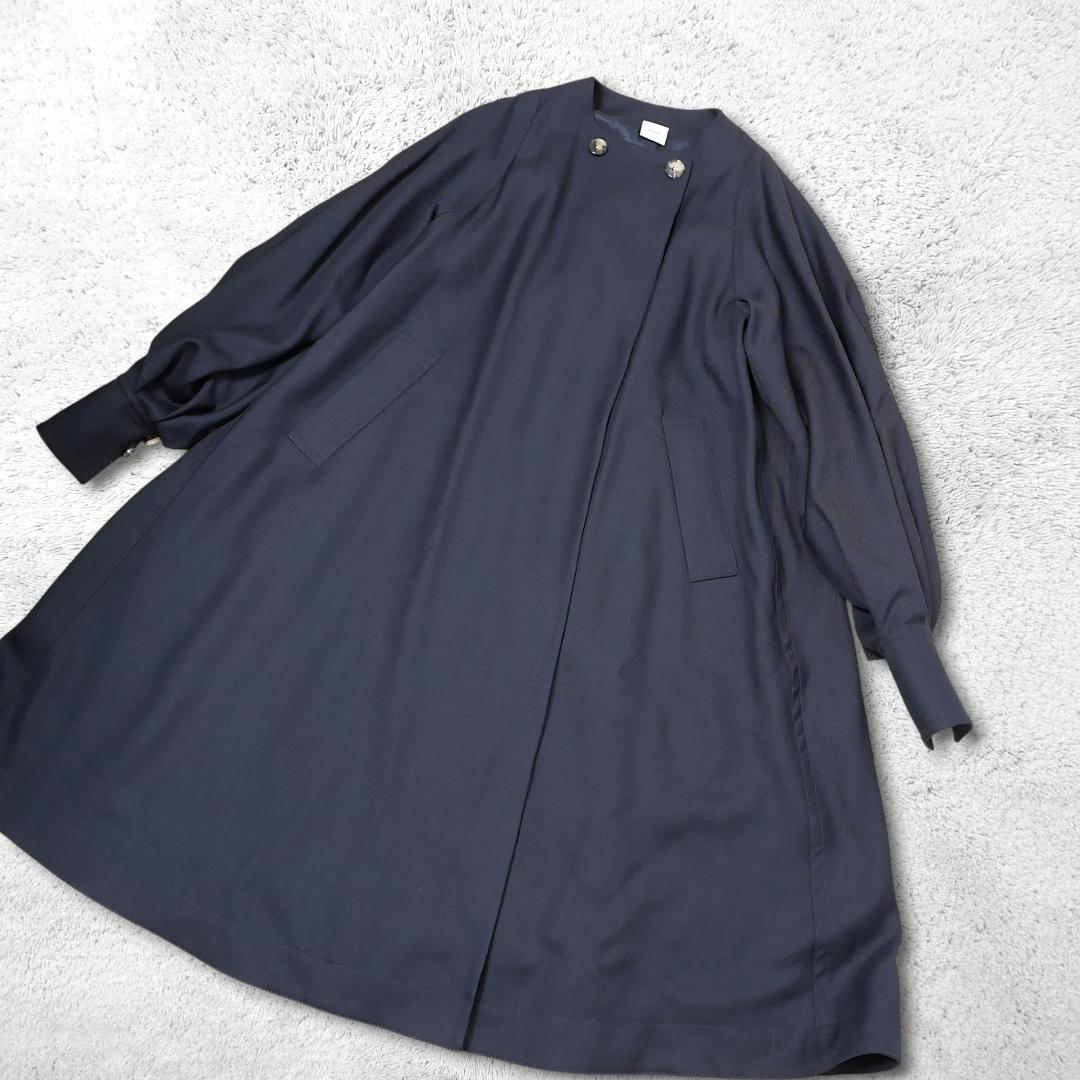 美品【ELIN】ノーカラーコート 36 ウール ボリューム袖 Aライン 濃紺