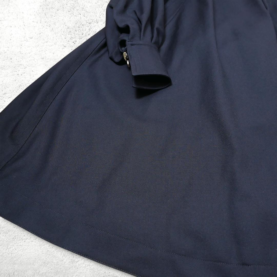 美品【ELIN】ノーカラーコート 36 ウール ボリューム袖 Aライン 濃紺