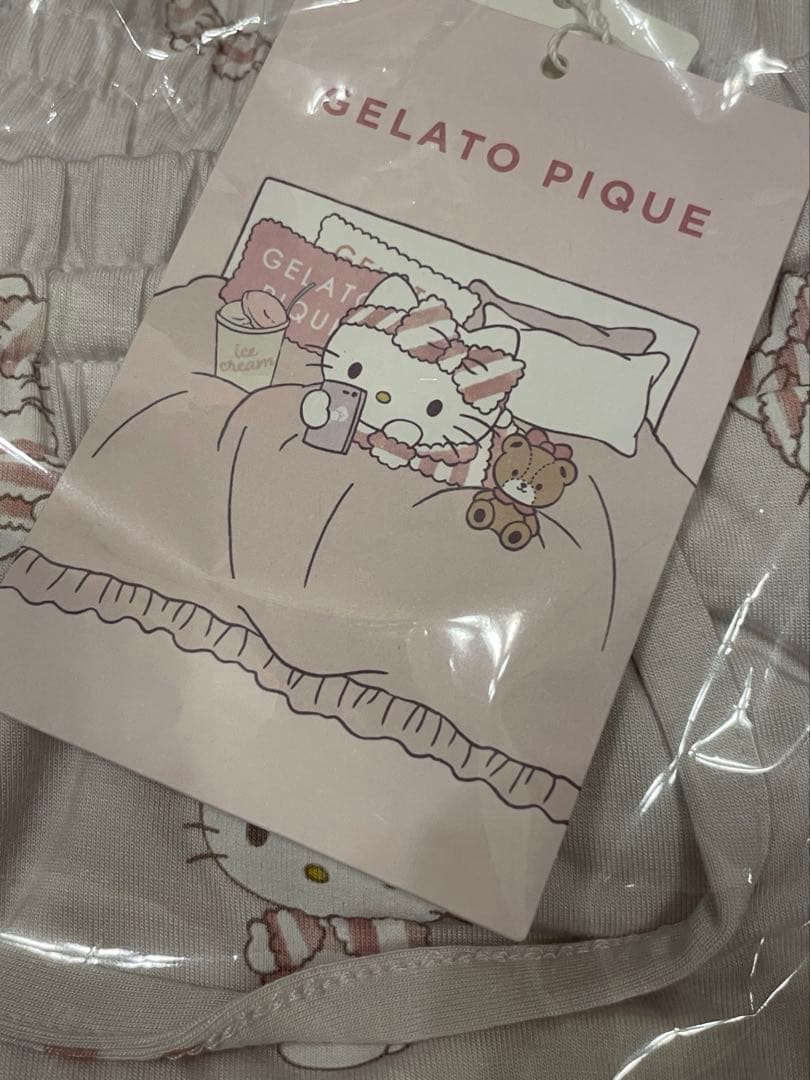 【新品未使用】総柄ロングパンツ　ジェラピケ　サンリオ　キティ