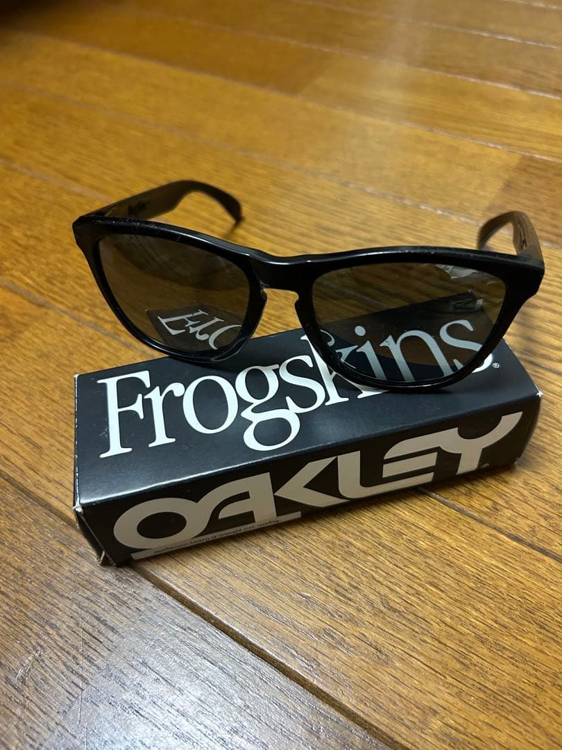 Oakley Frogskins 偏光サングラス