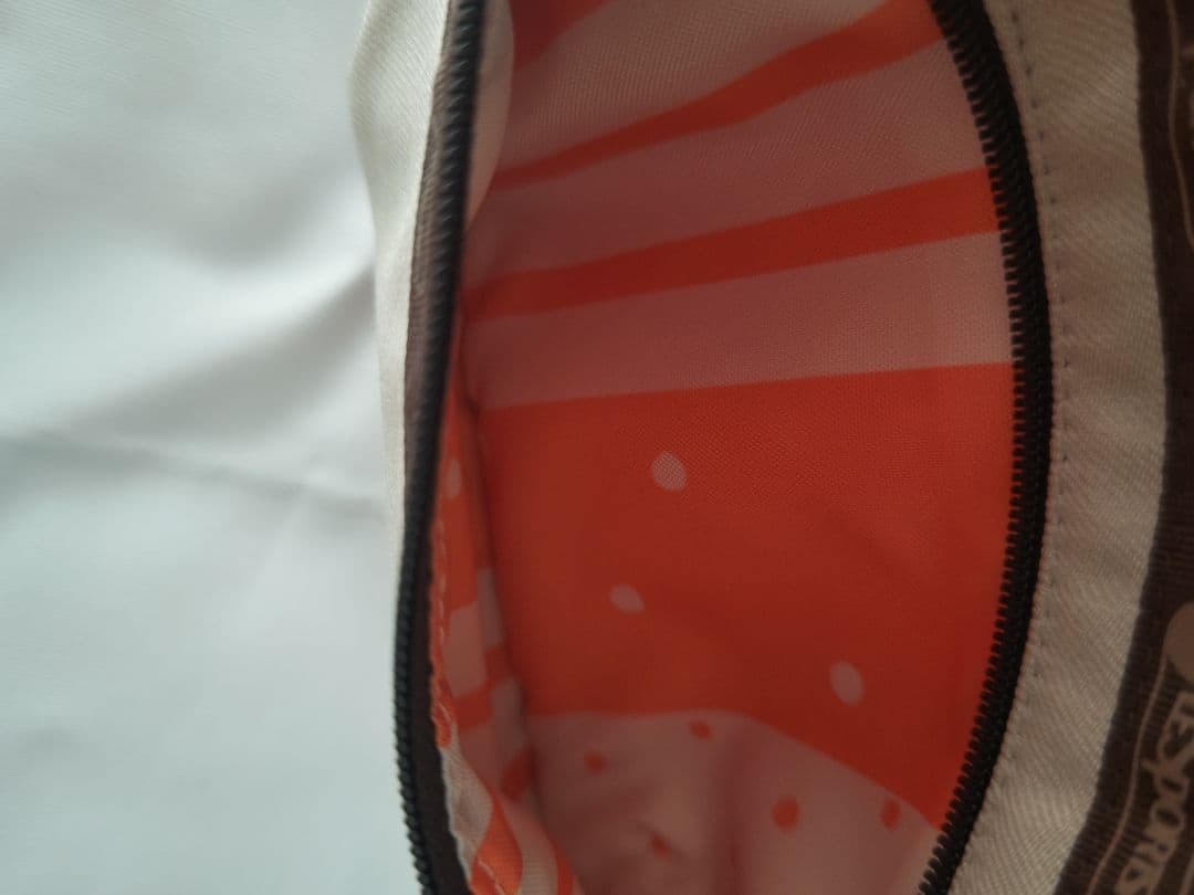 LeSportsac ボディバッグ・ウエストポーチ ベージュ