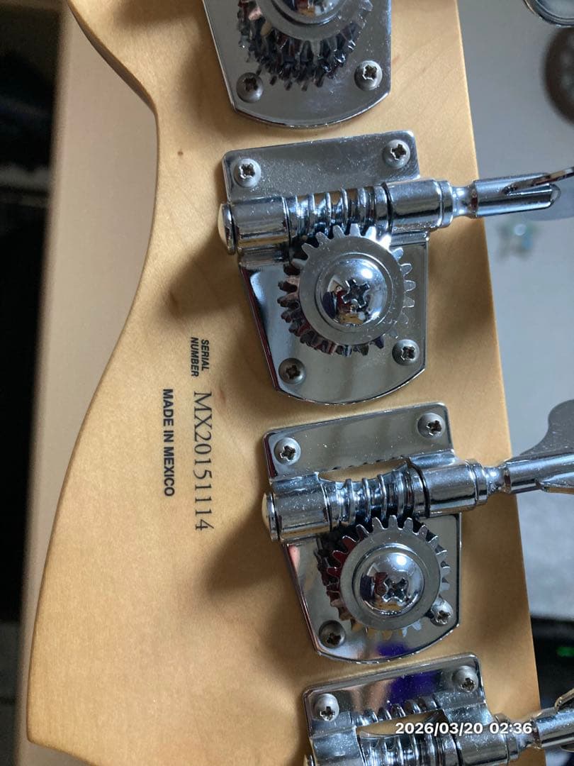 Fender Precision Bass ホワイト