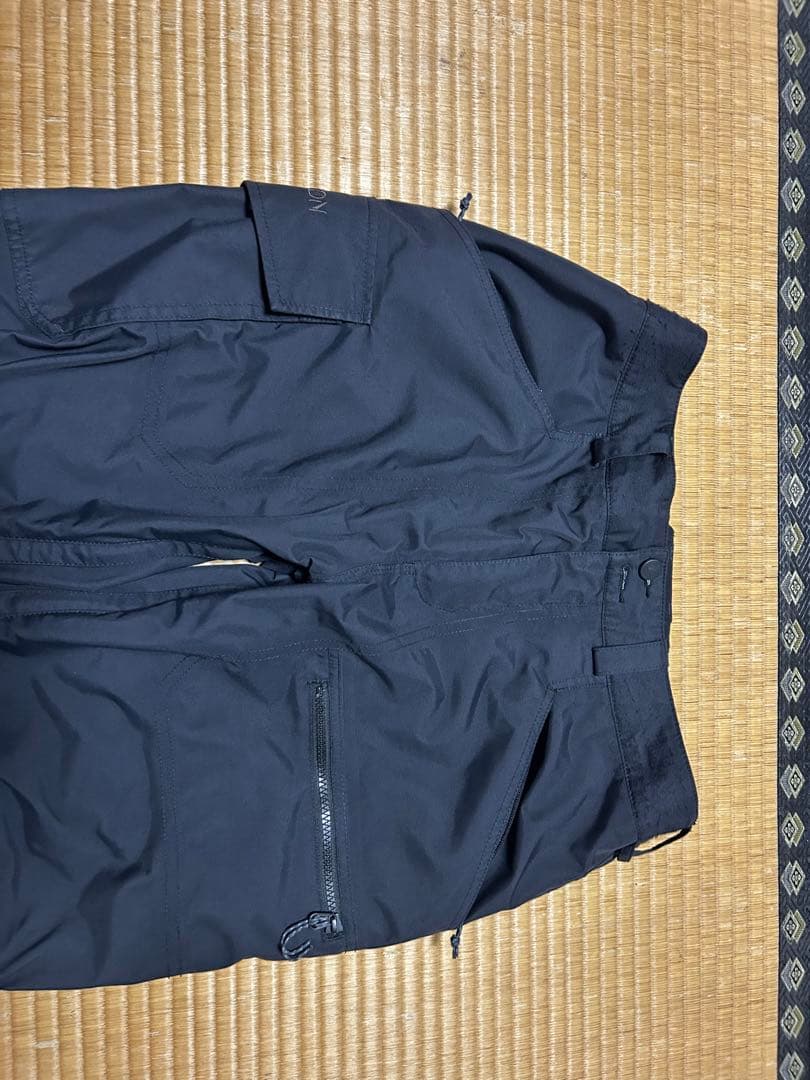 M*d様 バートン　Burton　スノーボードウェア　LIVINGLINING®