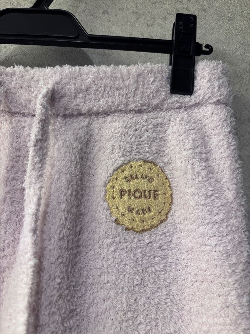 gelato pique 新品　パウダービスケットさがら刺繍ロングパンツ