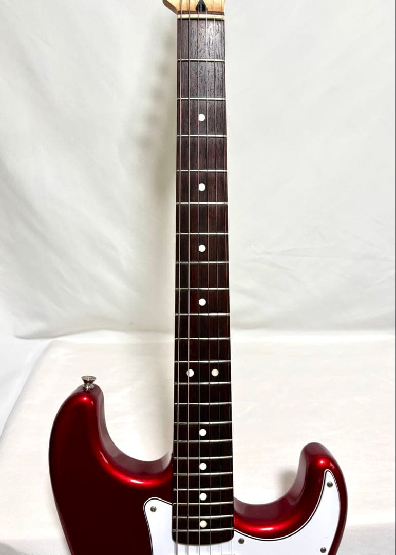 【新品弦張替済】Fender Japan ストラト キャディーアップルレッド