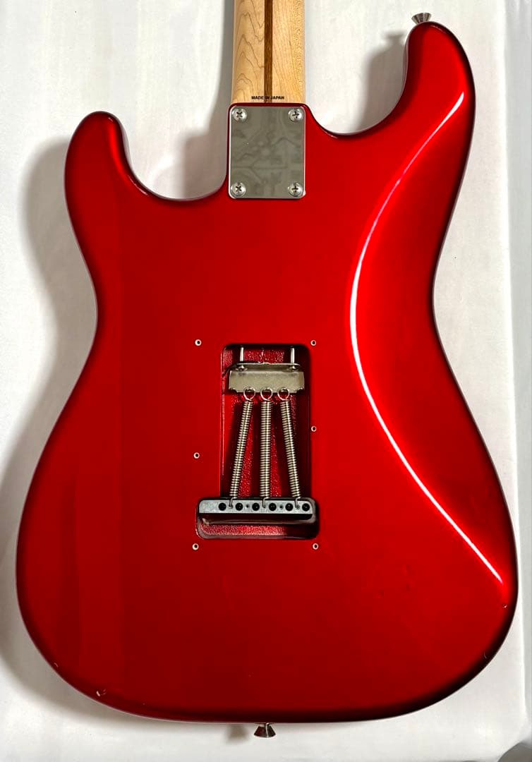 【新品弦張替済】Fender Japan ストラト キャディーアップルレッド