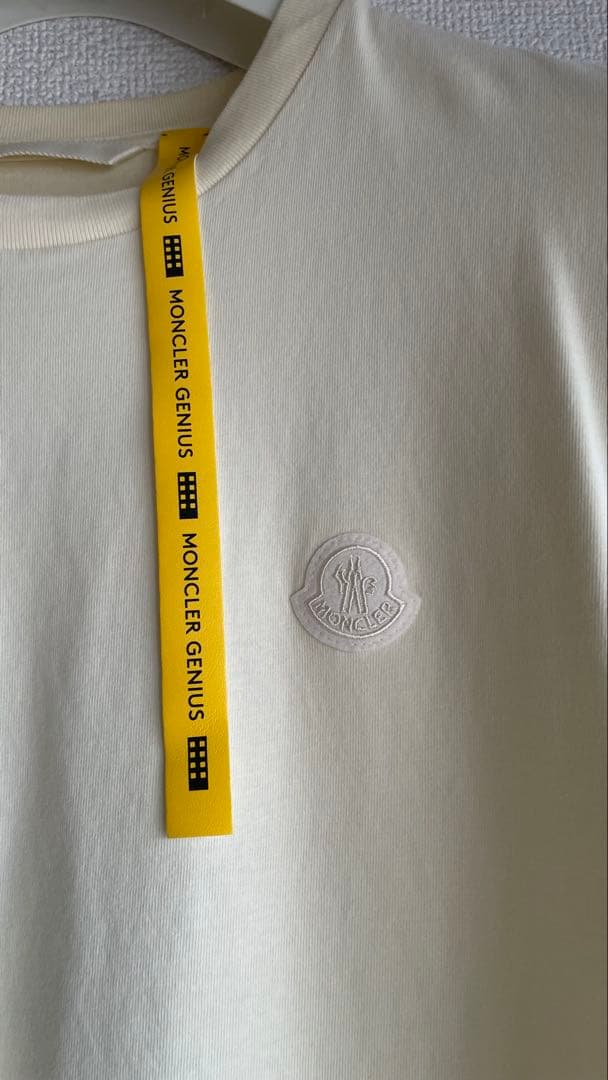 MONCLER Tシャツ クリーム色