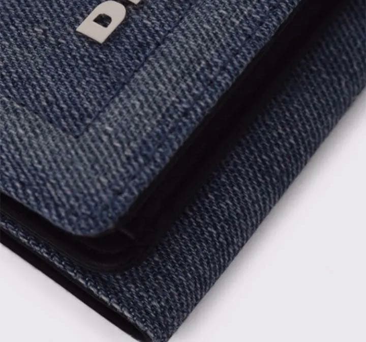 セール！美品‼︎ディーゼル デニム 折り財布