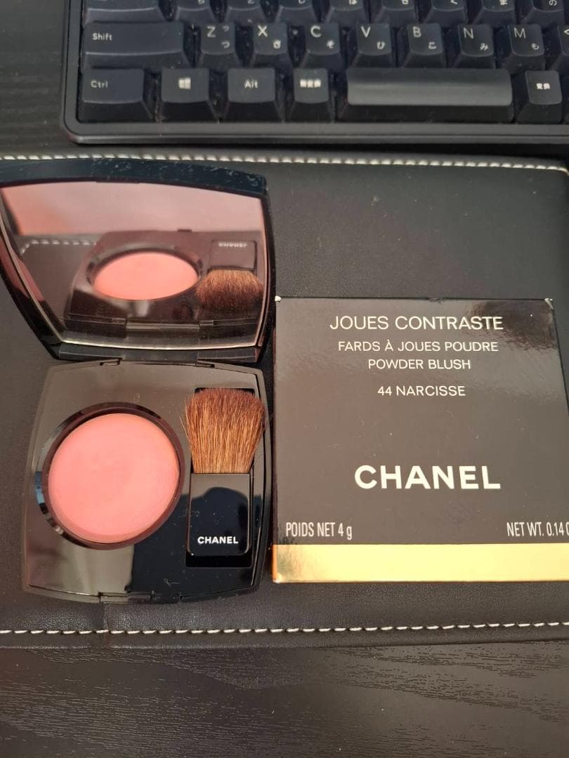 【未使用品】CHANEL JOUES CONTRASTE 44 NARCISSE