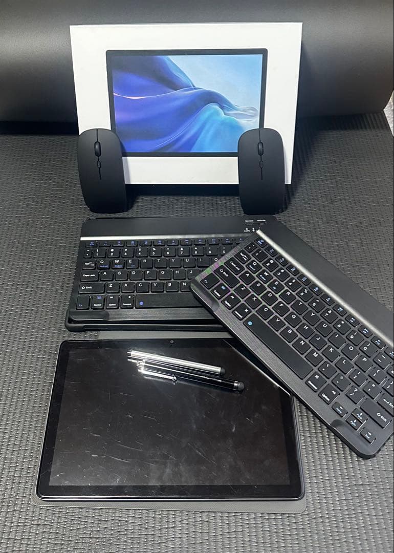 美品Android15タブレット
