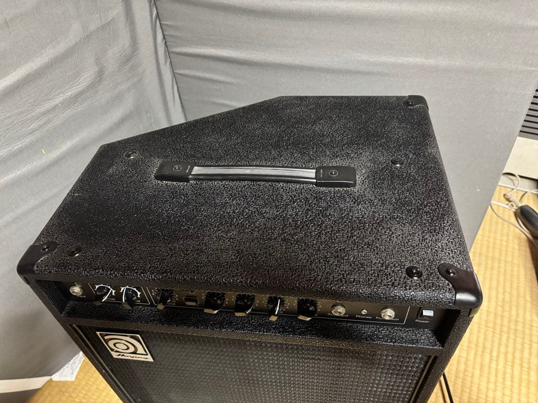 Ampeg BA-112 ベースアンプ　アンペグ　ba-112 匿名配送　v2