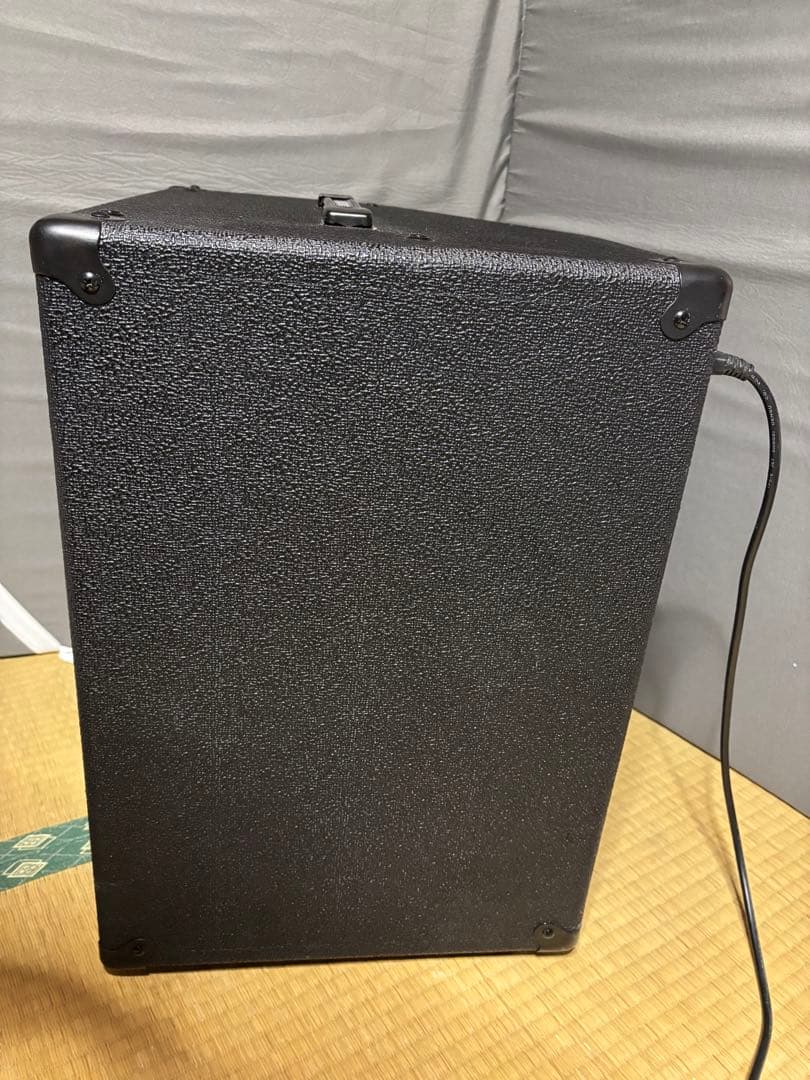 Ampeg BA-112 ベースアンプ　アンペグ　ba-112 匿名配送　v2