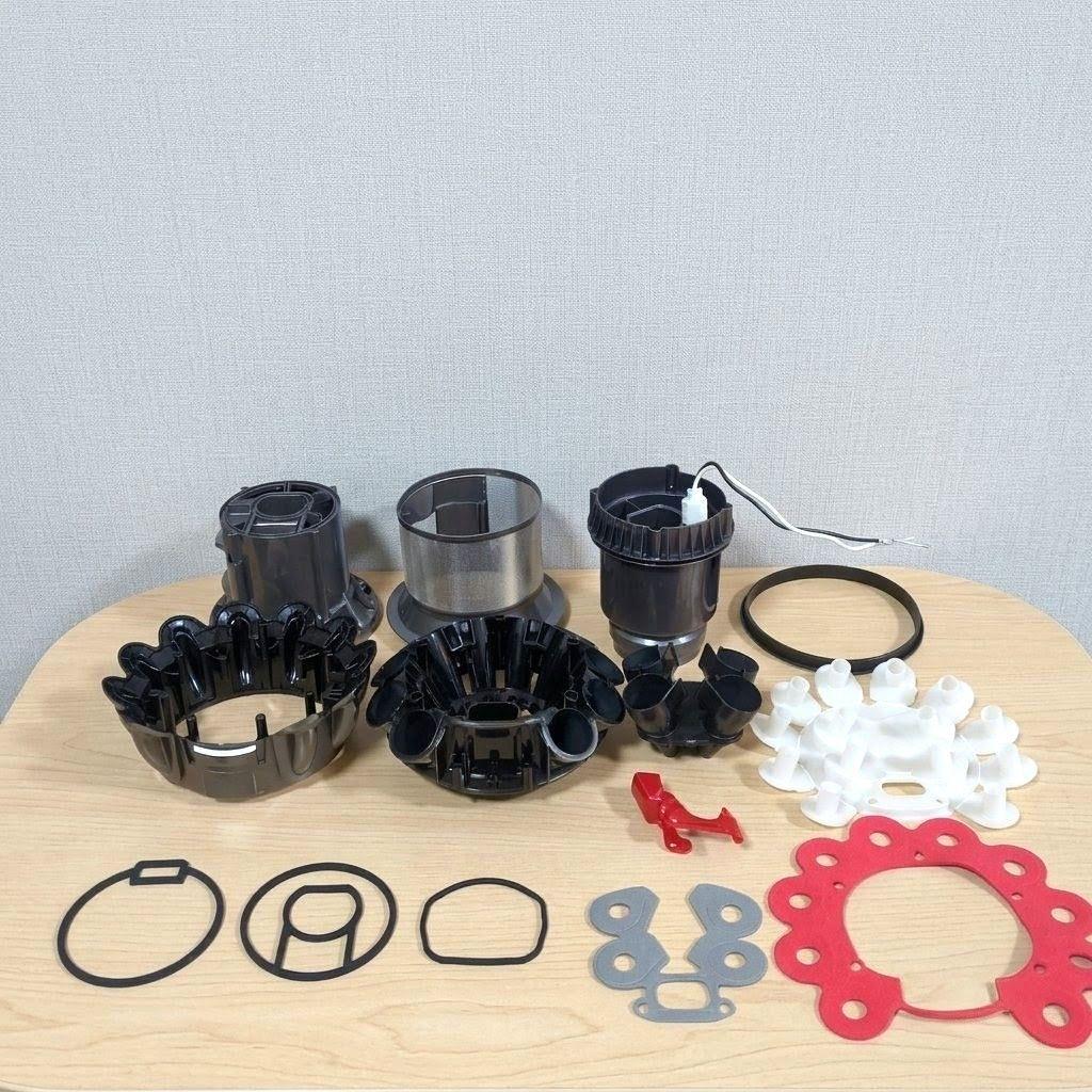 【美品】ダイソン dyson cyclone V10 分解洗浄済