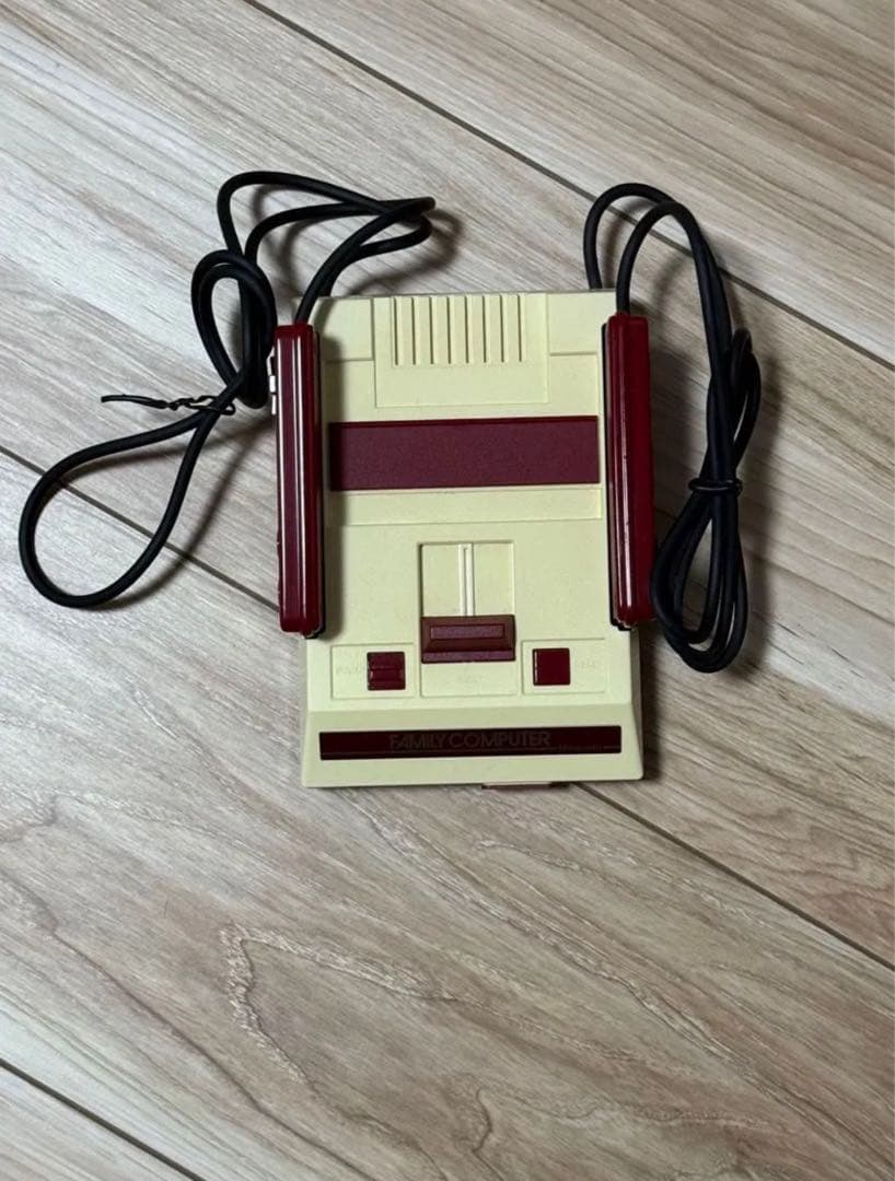 Nintendo ニンテンドークラシックミニ　ファミリーコンピュータ 付属品あり