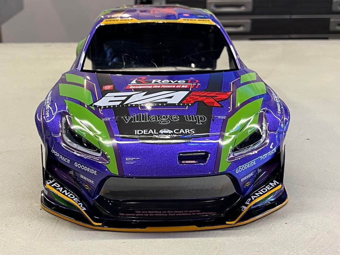 ReveD「エヴァンゲリオンレーシング GR86」リアショート加工済み