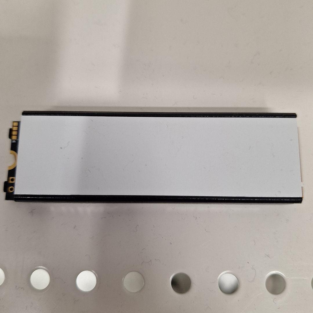 ナ*ト様 HNSSD-4P5 内蔵型SSD4tb 3.3V