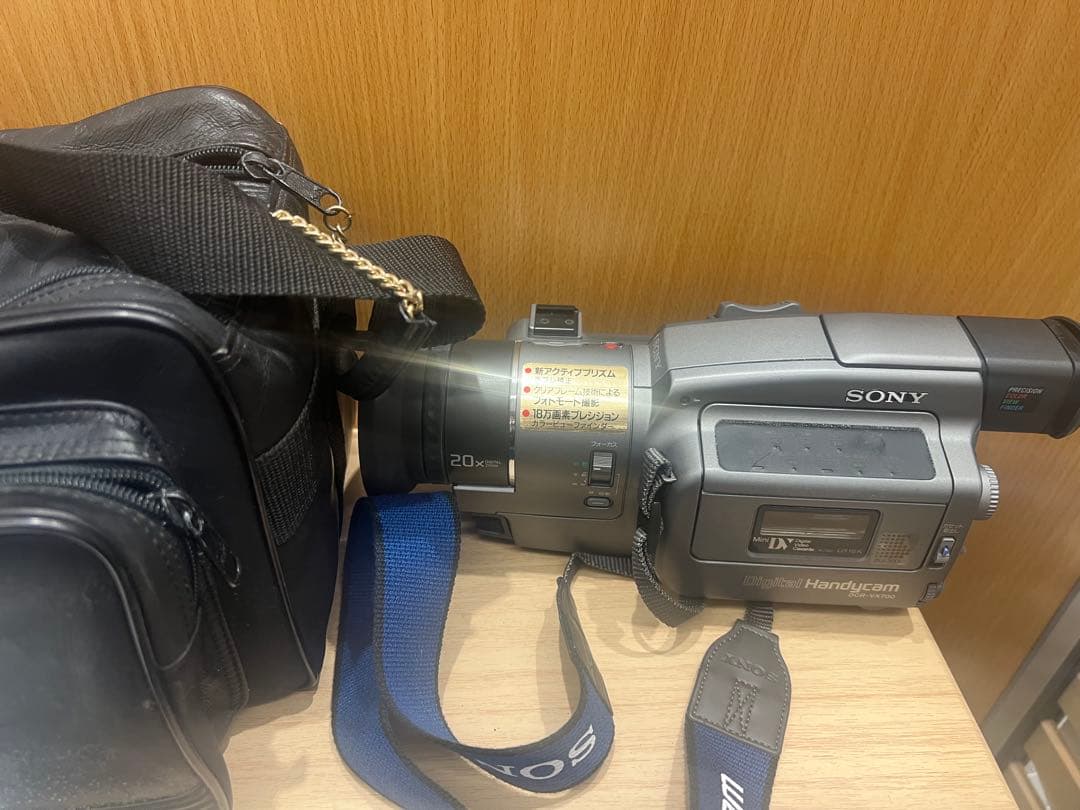 SONY DCR-VX700 miniDVビデオカメラ　希少