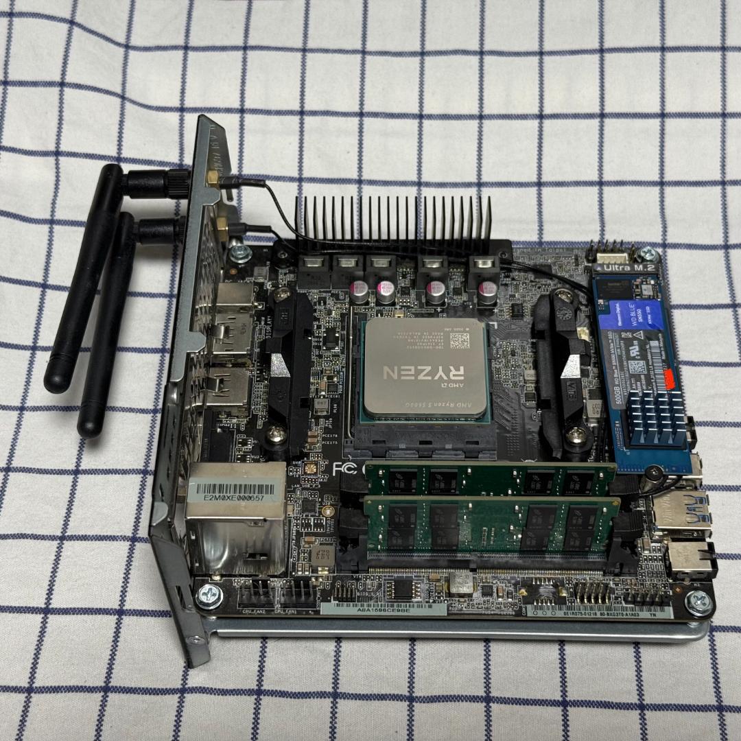 Deskmini X300 組込 Ryzen5 5600G/32GB/500GB