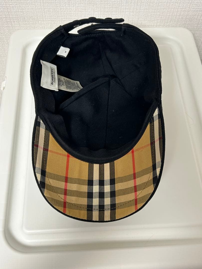 Burberry TBロゴ ブラックキャップ