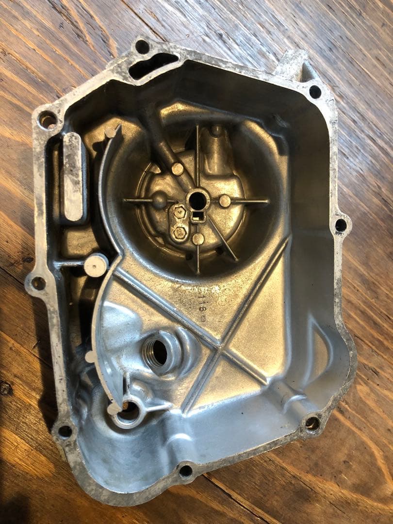 ホンダ Z50J クランクケースカバー クラッチカバー
