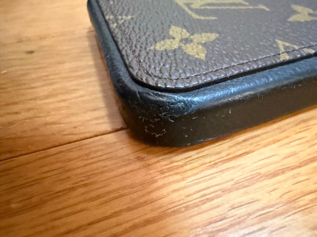 LOUIS VUITTON iPhone15ProMAX用ケース