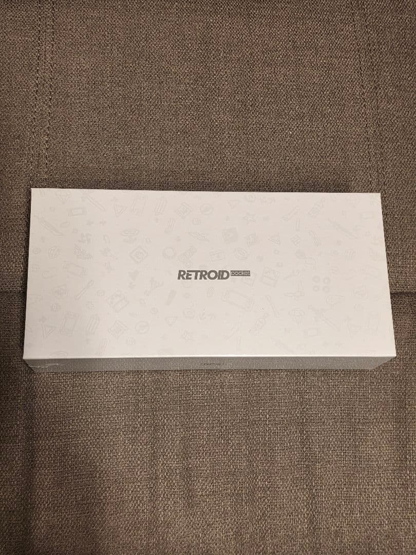 Retroid Pocket 6 12GB+256GB　Silverカラー
