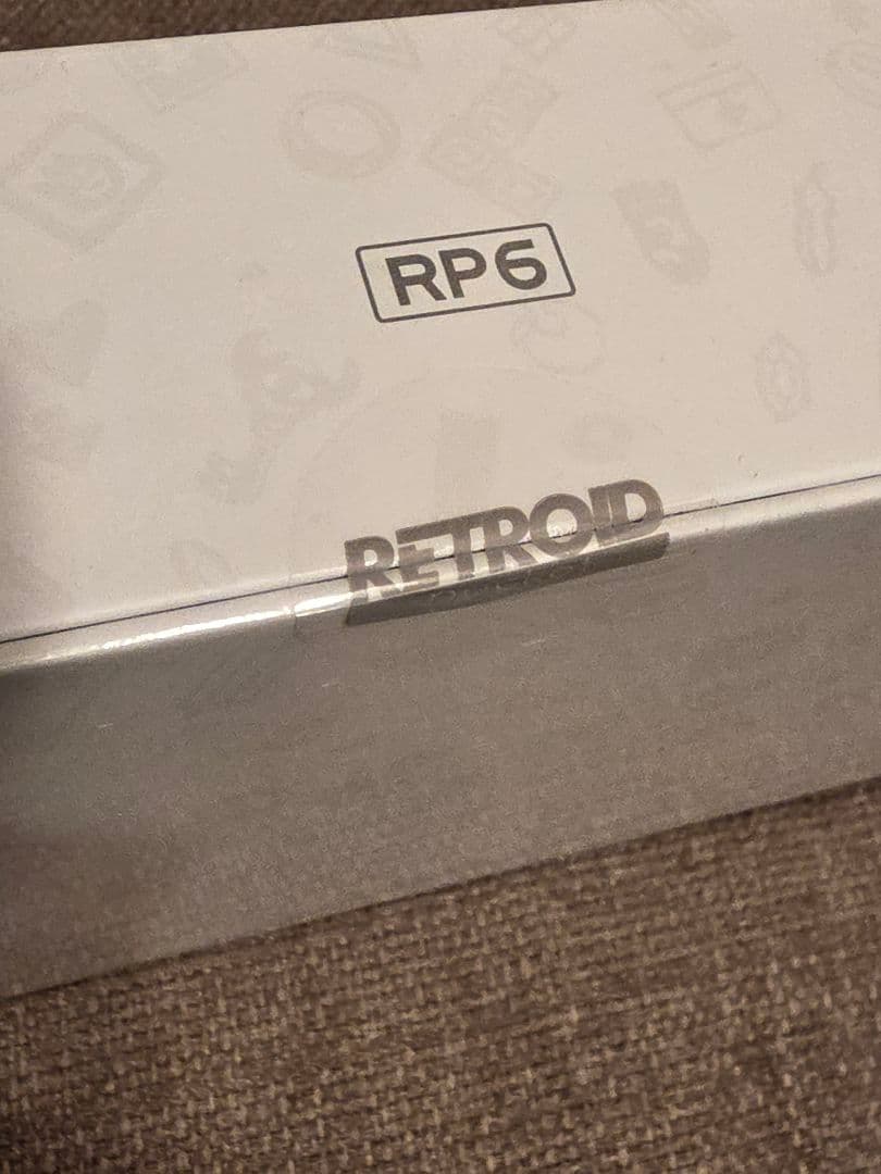 Retroid Pocket 6 12GB+256GB　Silverカラー