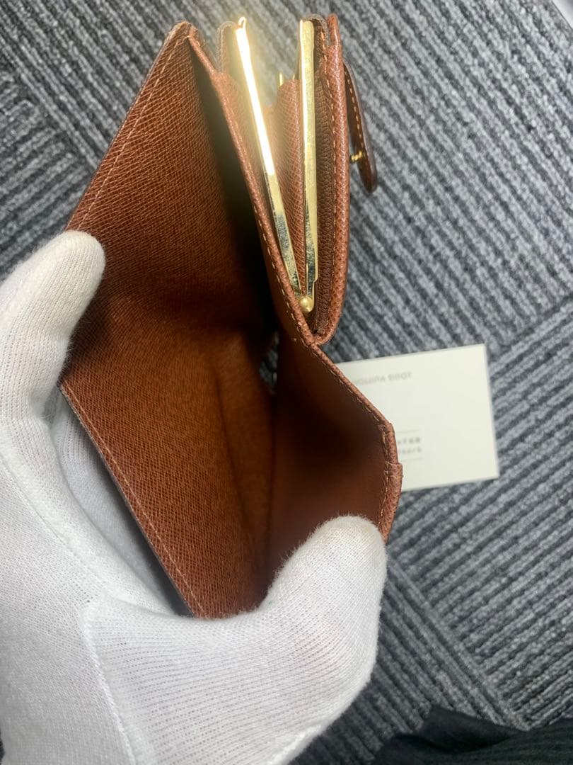 ルイヴィトン モノグラム 二つ折りがま口財布 ヴィエノワ　ポルトモネ