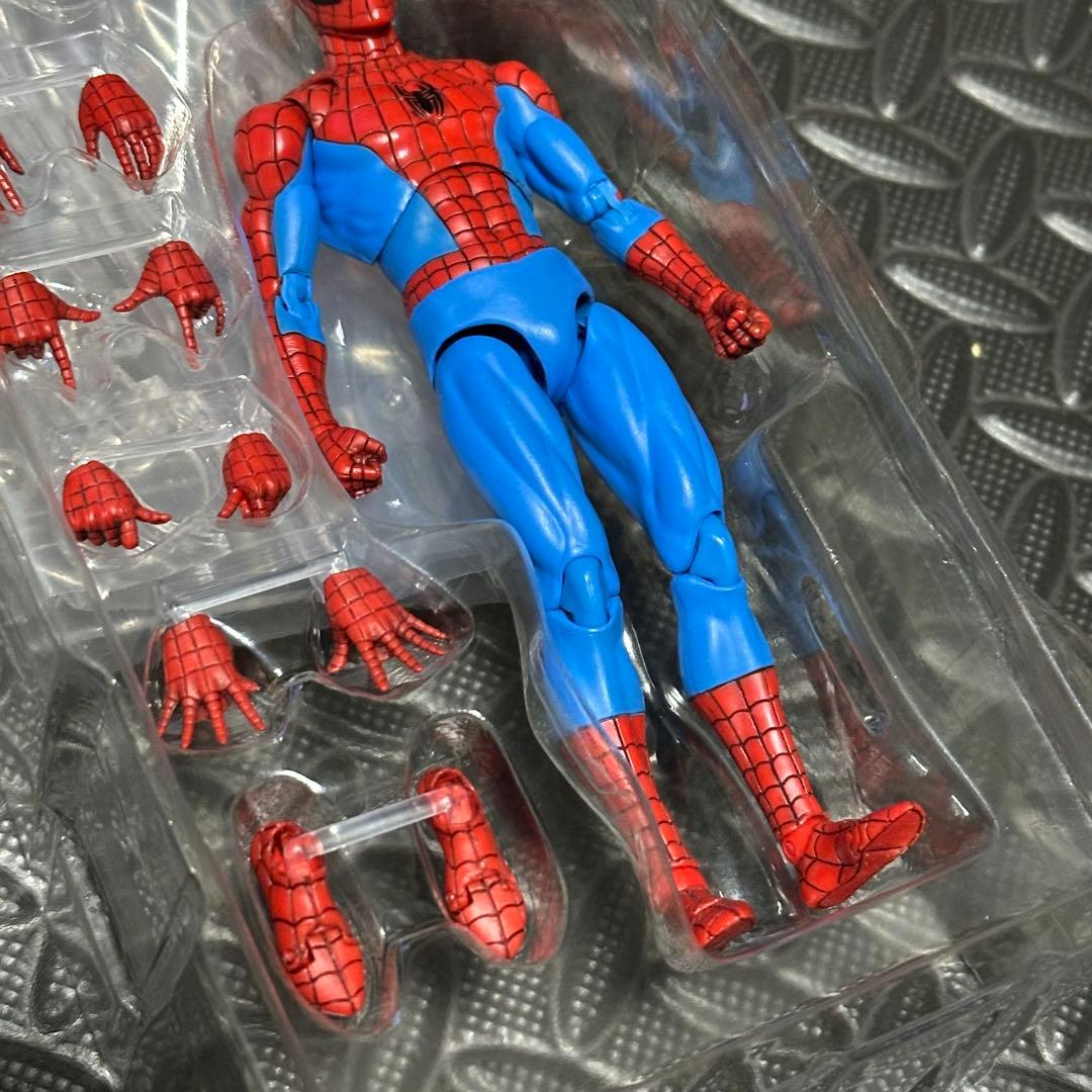 MAFEX185 スパイダーマン （CLASSIC COSTUM ver.）