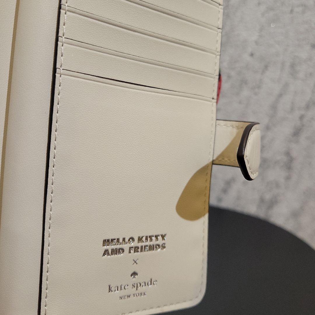 【新品】kate spade Hello Kitty 二つ折り財布