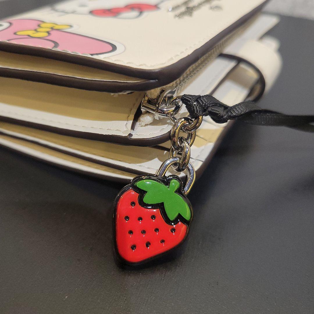 【新品】kate spade Hello Kitty 二つ折り財布