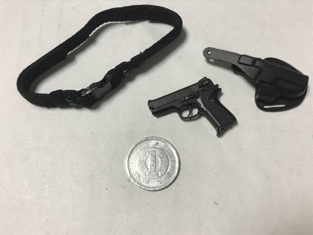 1/6 DID DAMTOYS ハンドガン 90s S&W M6904