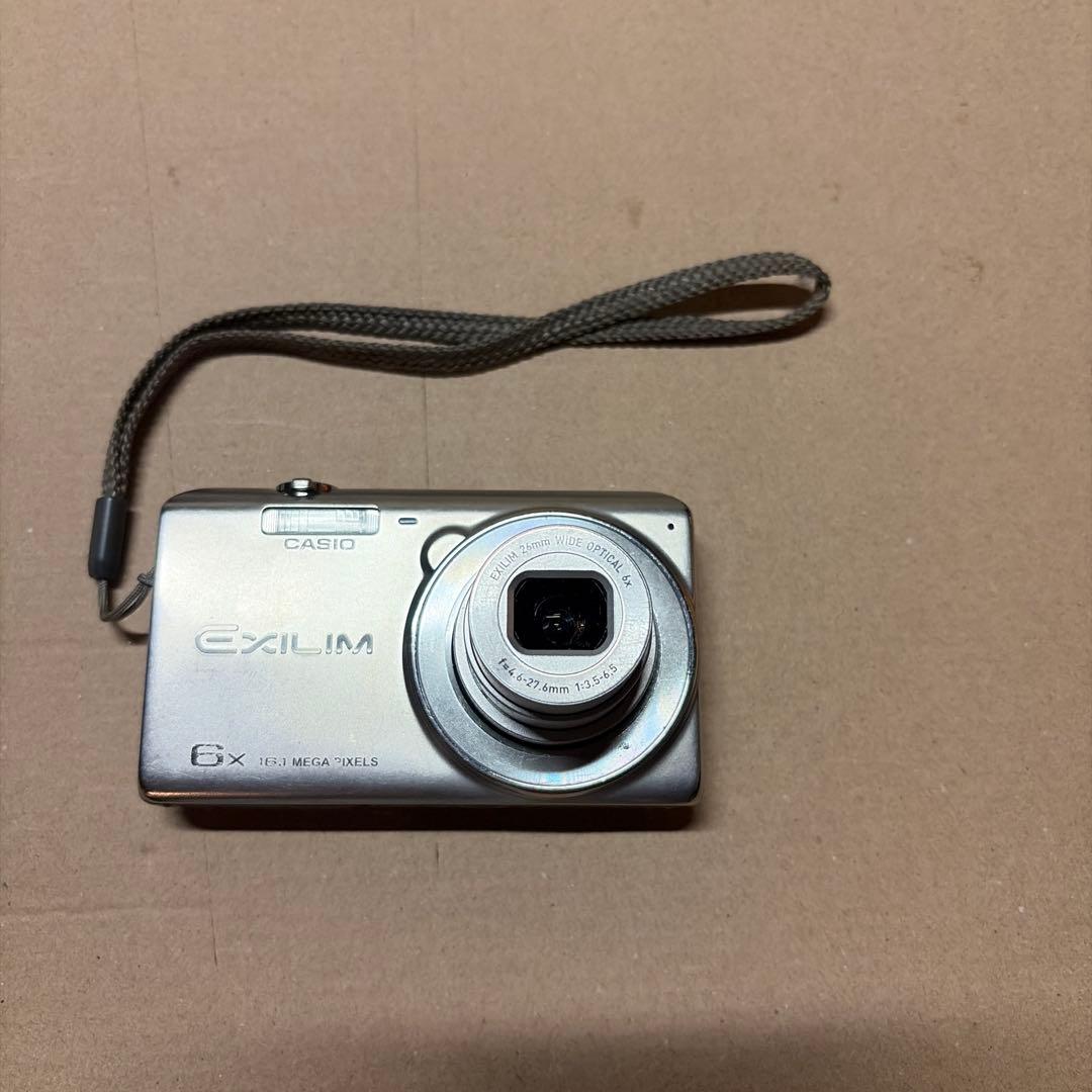 CASIO EXILIM EX-ZS25 シルバー