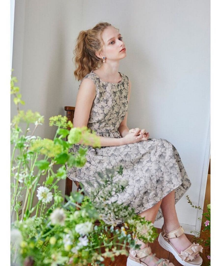 ルリ 美品 TOCCA CHAMBRAY GARDEN ドレス 花柄