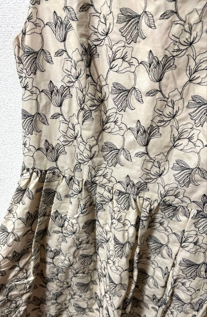 ルリ 美品 TOCCA CHAMBRAY GARDEN ドレス 花柄