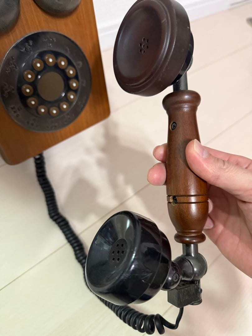 アンティーク ダイヤル式電話 木製※通話はできません。